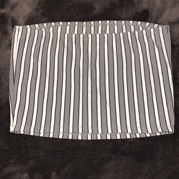 Top - Picture 2 of 2